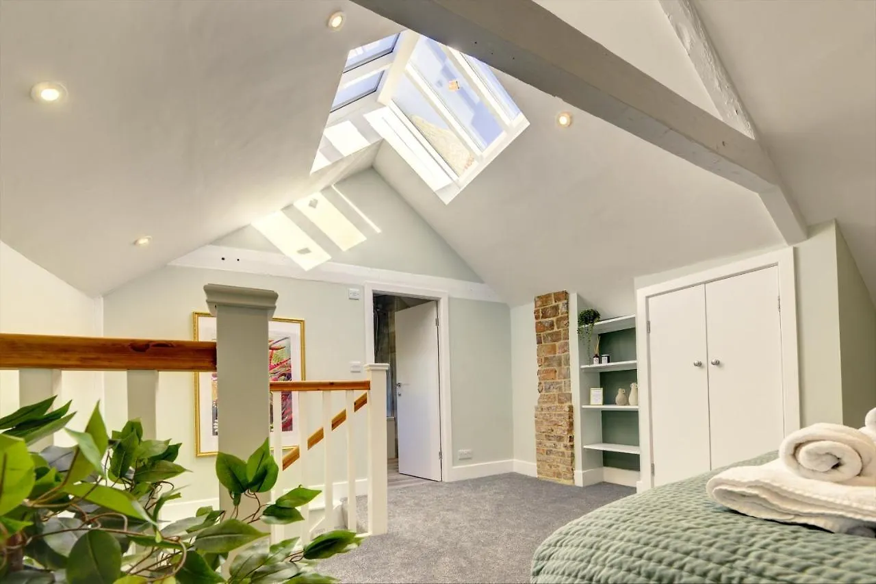 The Nook - A Modern 2 Bedroom Loft With Parking Ρίπον Ηνωμένο Βασίλειο